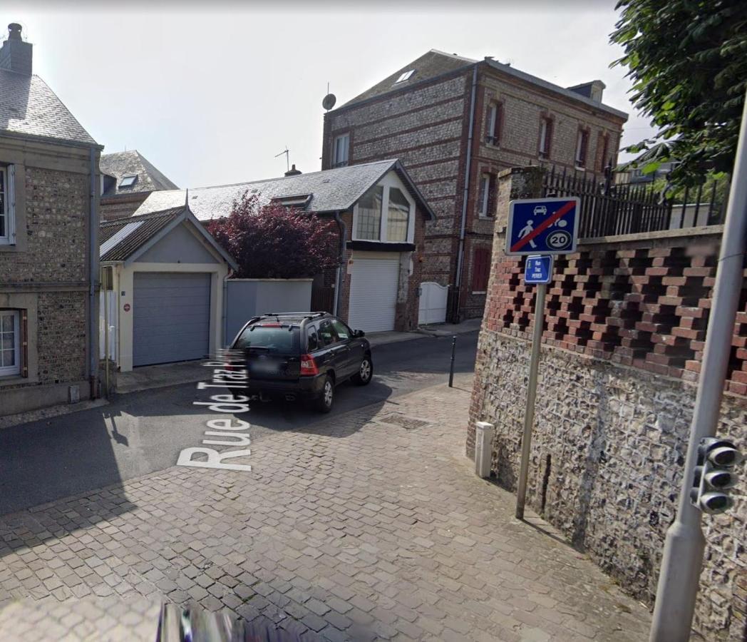 Pied A Terre Hyper Centre Tout Confort إتريتا المظهر الخارجي الصورة